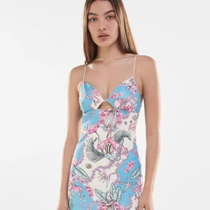 Bershka  - Klänning från bershka, aldrig använd 