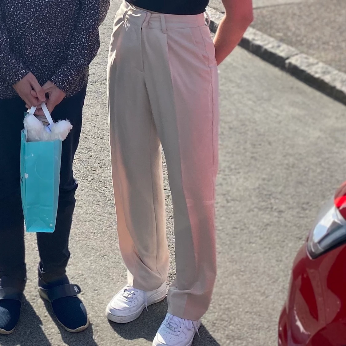 Beige kostymbyxor från NA-KD  - 90