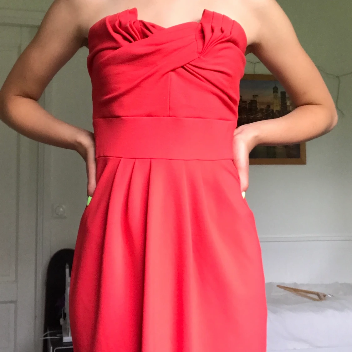 Fin röd klänning (utan band) stl s - 91