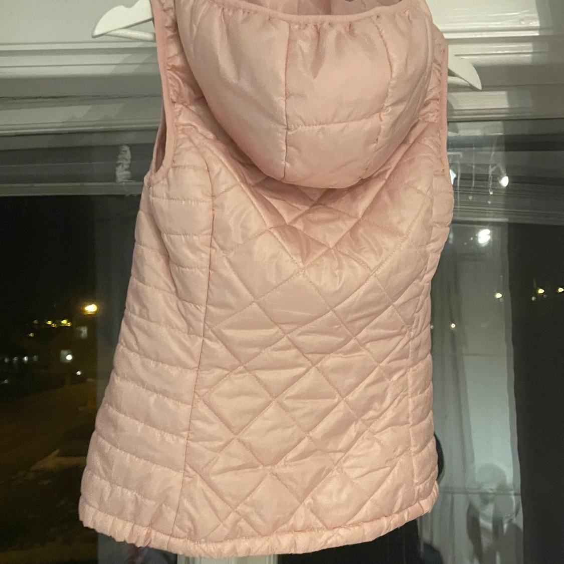 Ljusrosa väst. - 90