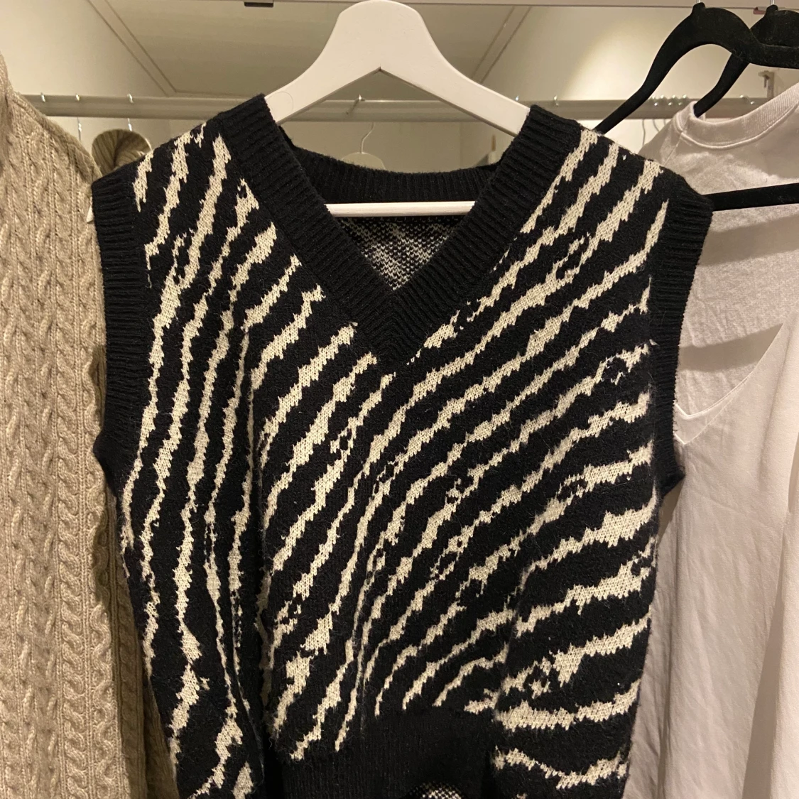 Stickad väst 