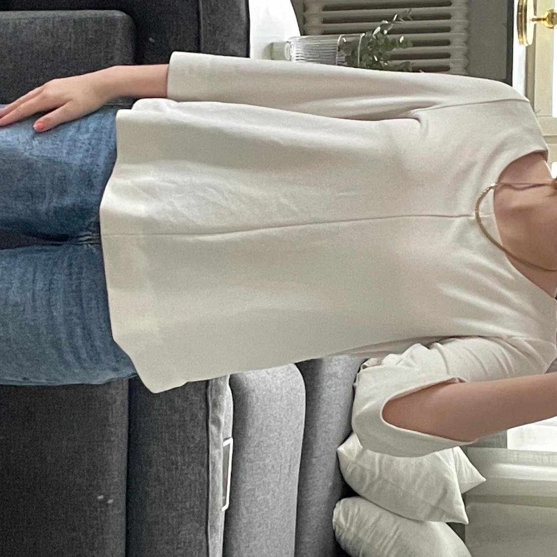 Långärmad vit blus/tröja