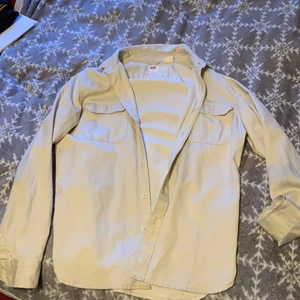 Levis’s  overshirt - St S . Använd ett fåtal gånger. Köpt för 700 kr