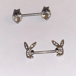 Nipple piercings - Säljer d 2 nipple jewlery som jag har aldrig testat för att jag inte tycker om d längre<33 Säljer båda för 60kr eller 30kr för 1