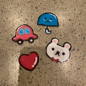 STICKERS/KLISTERMÄRKEN  - gjorde designen helt själv, skrev ut dom, hemmagjorda, kommer göra massa fler när någon köper. Gör din egna design/skicka en bild som du vill ha som sticker. 