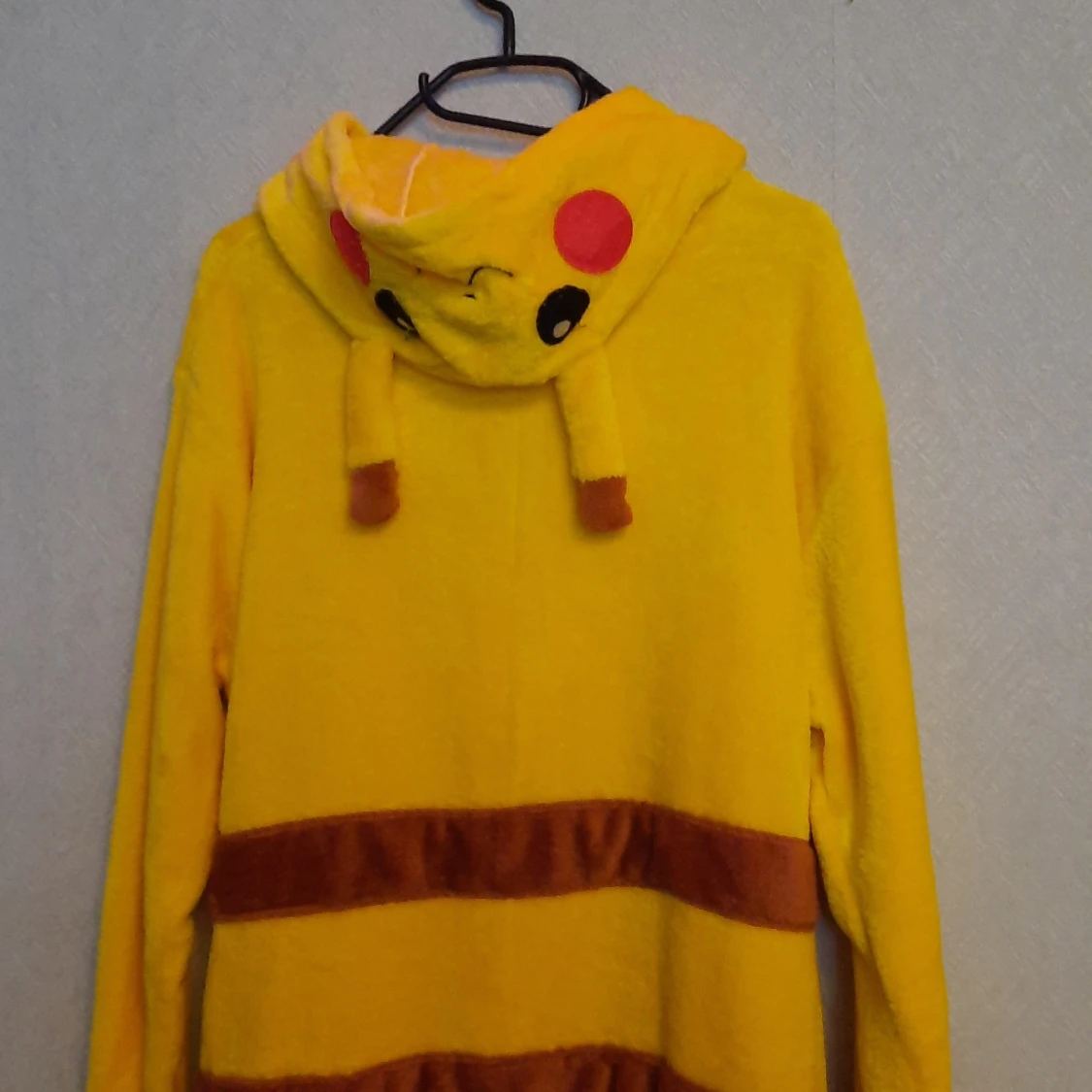 Pikachu onesie! - 90