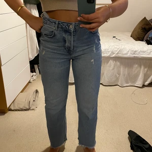 Jeans 🔥  - Svinsnygga jeans i jättefin tvätt! Använda ett fåtal gånger❤️‍🔥 