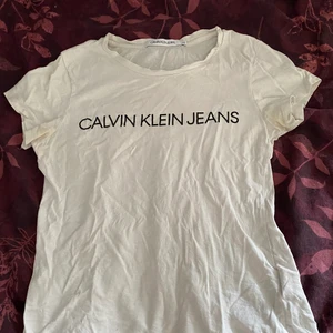 Calvin Klein jeans t-shirt - Calvin Klein t-shirt vit