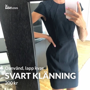 Figursydd klänning  - Jättefin, oanvänd klänning med prislapp kvar. Figursydd i storlek S 