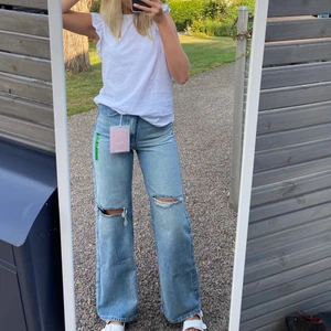 Jeans - Helt nya jeans från pull and bear! Jättefina men var lite för små för mig, köpare står för frakt🥰