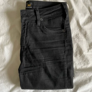 Svarta jeans Lee - Svarta jeans från märket Lee. Frakt tillkommer🌈📦