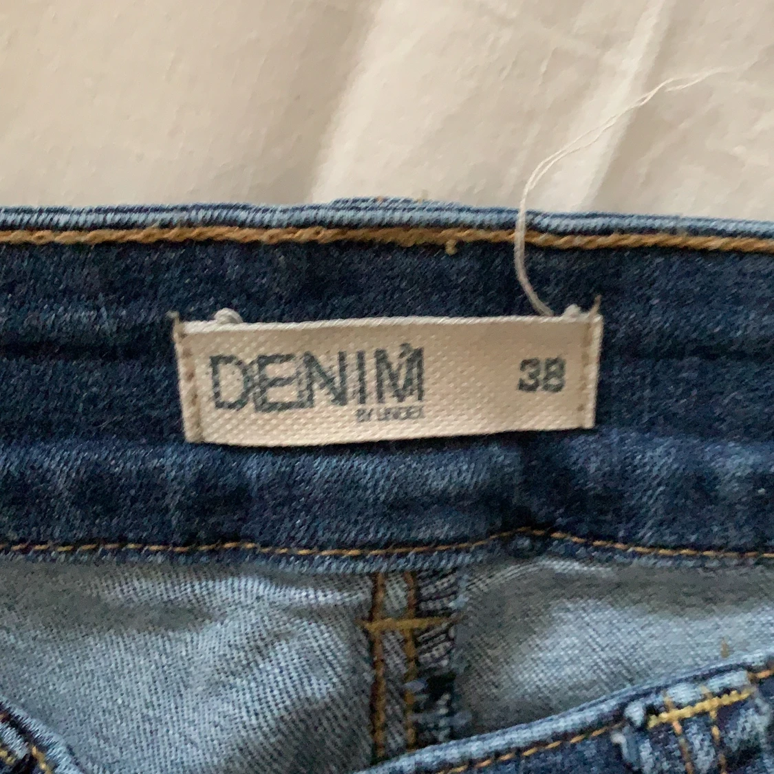 Lindex low waisted botcat jeans - 91