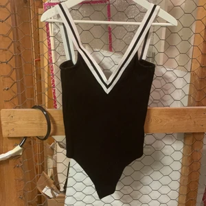 Body pull &bear - Fint skick sitter supersnyggt. Priser kan diskuteras i mina annonser- jag säljer billigt för att jag vill att alla ska ha råd att köpa:)