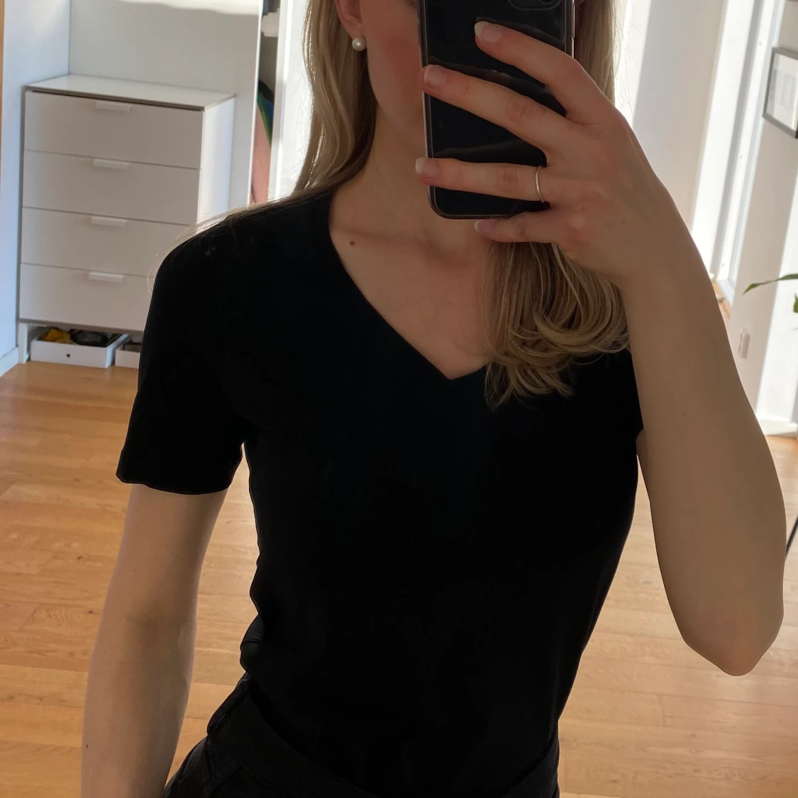 Svart v-ringad t-shirt  - 90