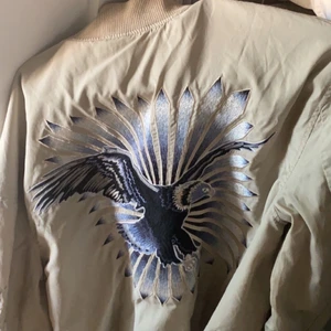 Beige jacka  - Beige jacka, vår-sommar. 