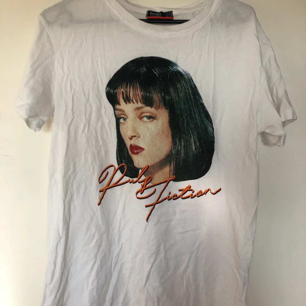 Vit Pulp Fiction Bershka T Shirts