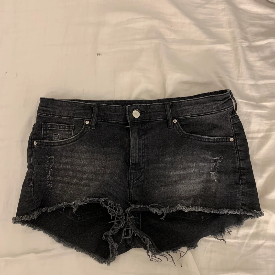 Korta jeansshorts