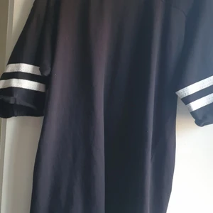 Bikbok tunika  - 2 år gammal, bra skick, använd 1 gång. 