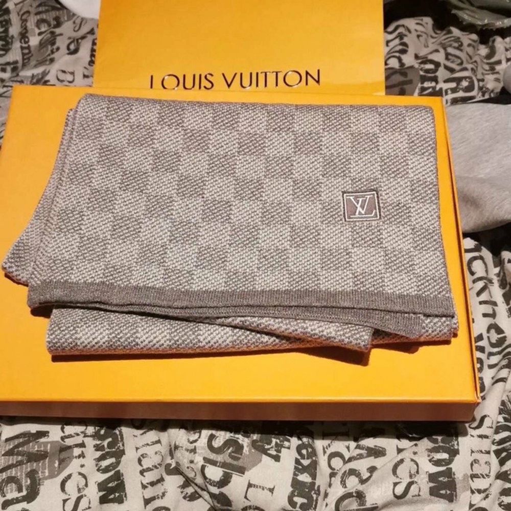 Lv set - Louis Vuitton | Plick Second Hand