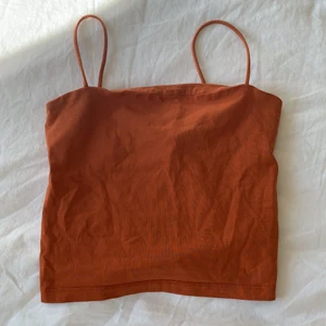 Linne - Brunt/orange linne från Gina som knappt använts🥰