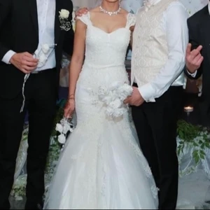 Brudklänning  - Brudklänning storlek S 