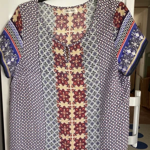 Blus  - Sval sommarblus strl L köpt på Joy . 