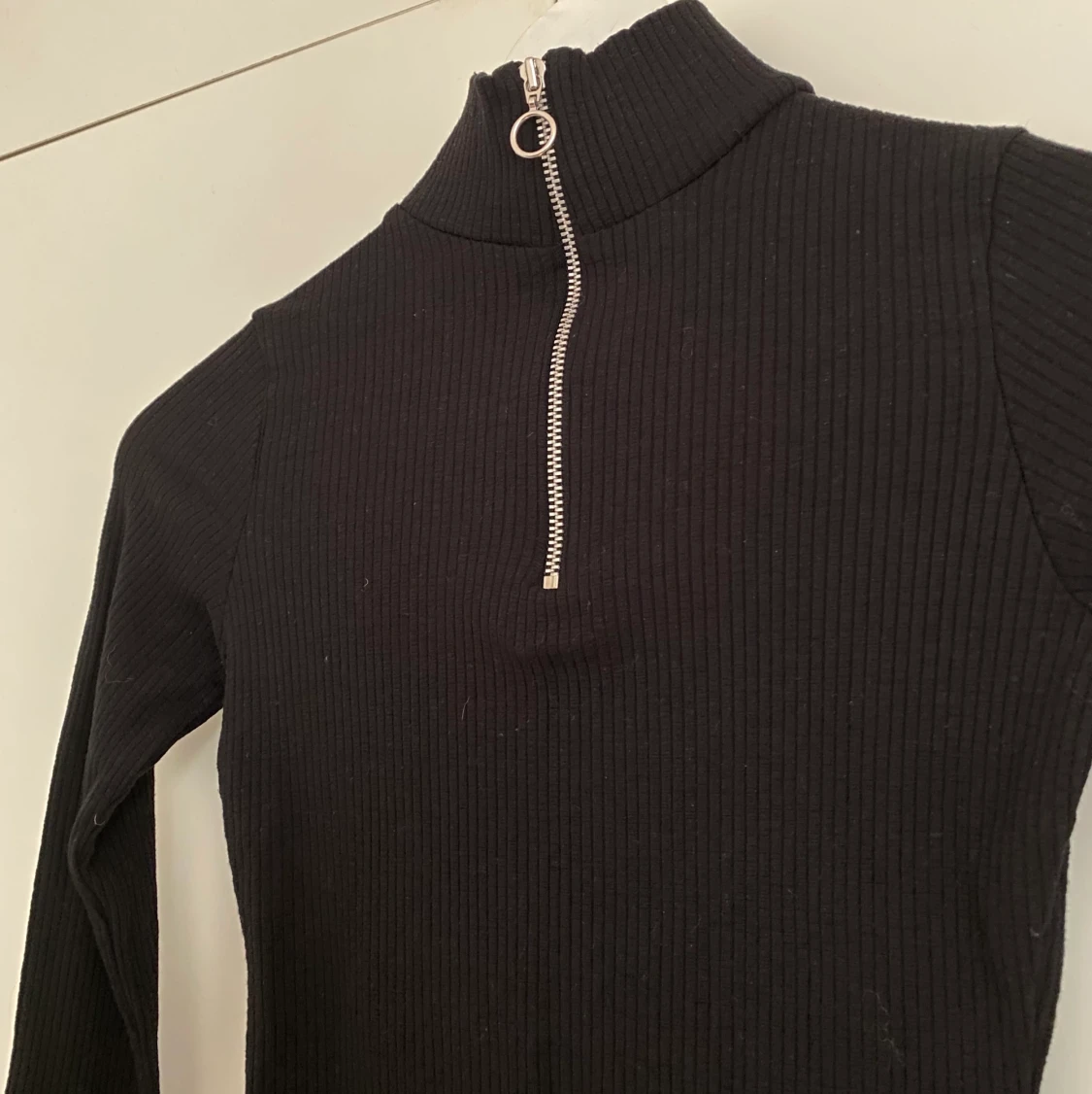 Svart polotröja  - 90