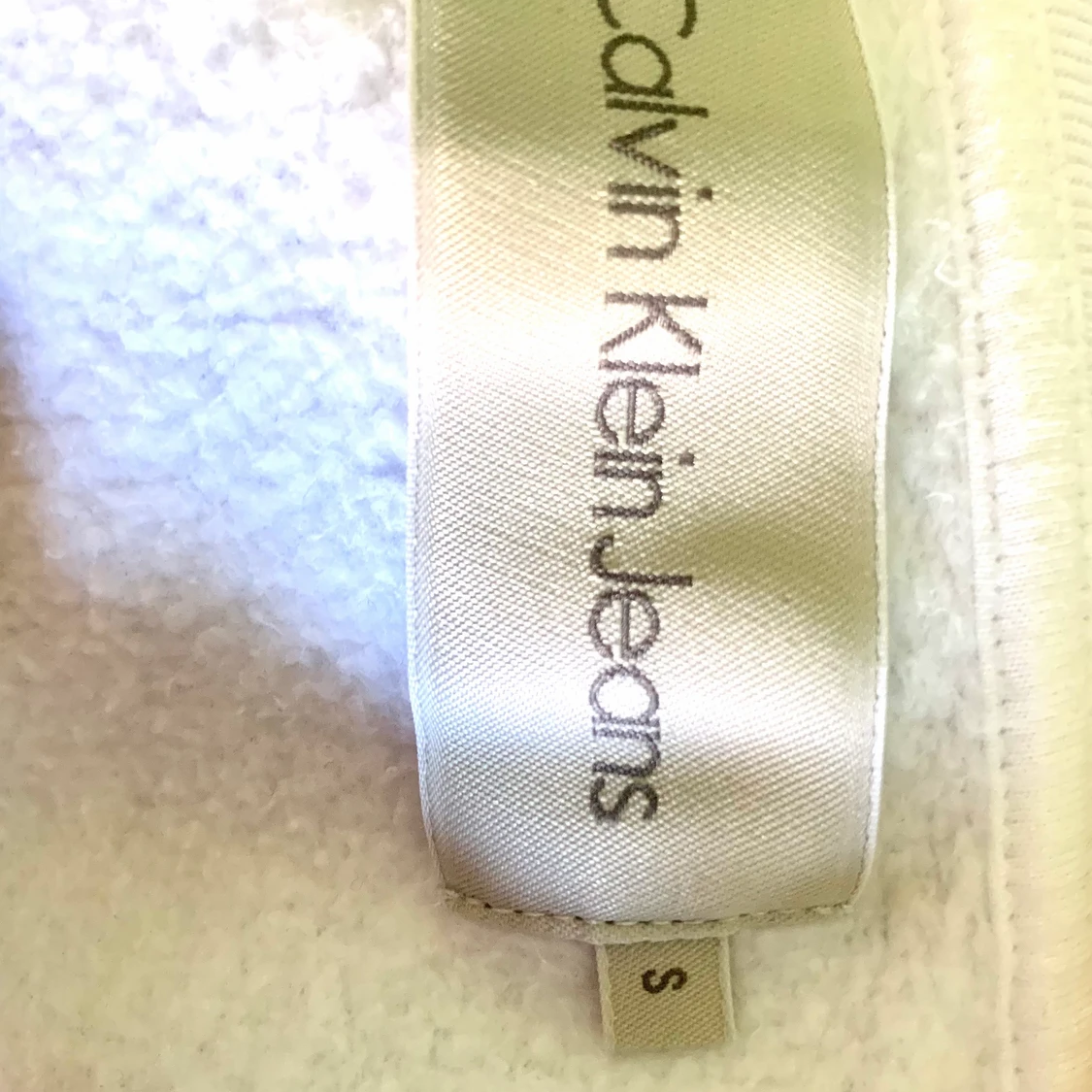 Calvin Klein tröja vit/svart text, small - 91