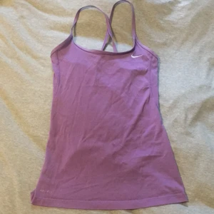 Nike XS tshirt - Almost new nike t-shirt