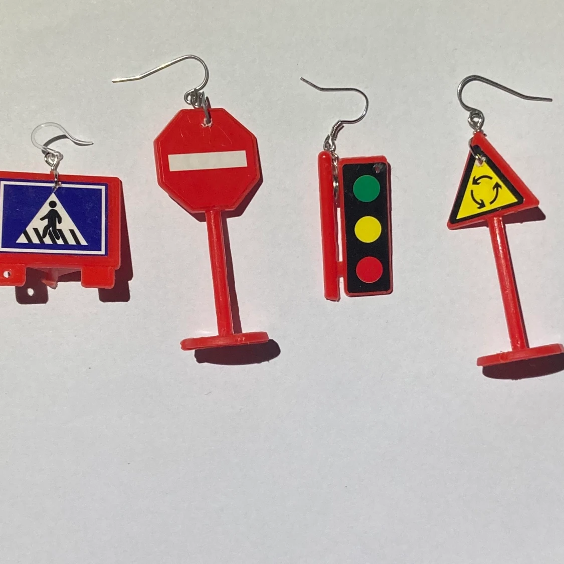 traffic sign earings (4)