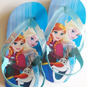 Frost/Frozen badtofflor 26/27 NYSKICK! - Knappt använda som synes! Strl 26/27