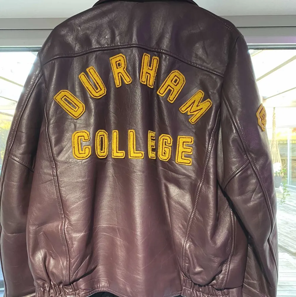 Durham College Jacket, Size L, Price 350kr. Jackor.