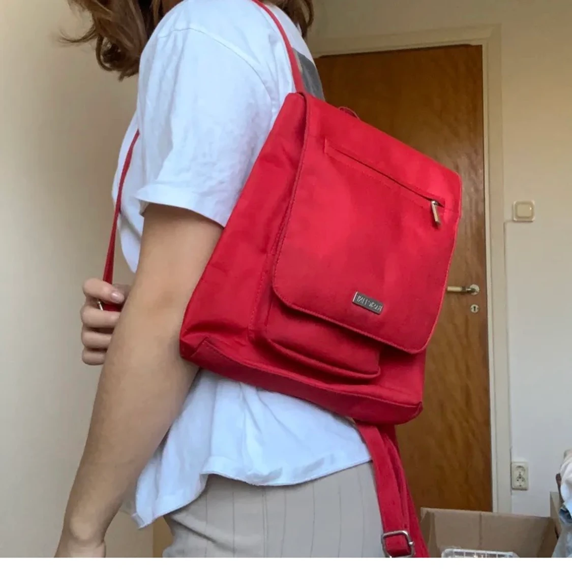 Röd ryggsäck - 91