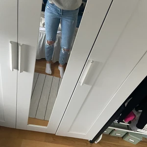 Håliga jeans - Håliga jeans ifrån hm, storlek 38! 100 kr + frakt💓