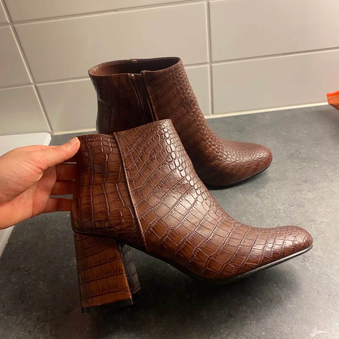 Snygga klackar köpa i Grekland 