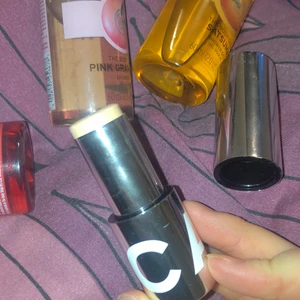 Caia - Säljer min caia bb-stick då den inte kommer till användning. Kan verkligen rekommendera den så mjuk och härlig. Förpackningen finns kvar. Lite använd 