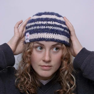 HeYe NR.16 - [Nr.16] ~ 70% av pengarna doneras till organisationen Storasyster ~ Kolla gärna in min Instagram @HeYe_collective