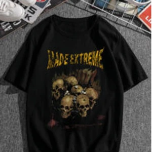 Skater T-Shirt - Skater T-shirt som aldrig kommer till användning längre. Skriv bara för fler bilder :)