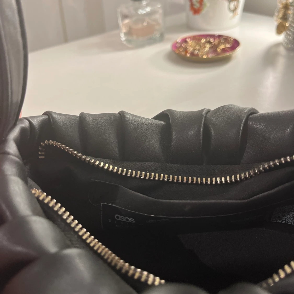 Svart axelväska  - 91