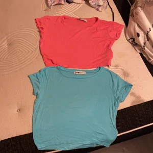 Stl S - Aldrig använda, magtröja , båda för 150 elle 1 för 75kr