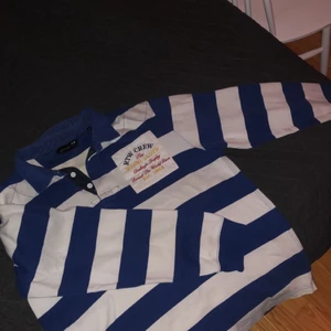 Henri lloyd långärmad piké - Fet piké från Henri lloyd. Köpt på second hand ja har aldrig använt den.9/10 condition bladee 2015 type beat