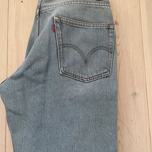 Levis  - Säljer ett par Levis jeans 505 i strl 29/32 200kr plus frakt 