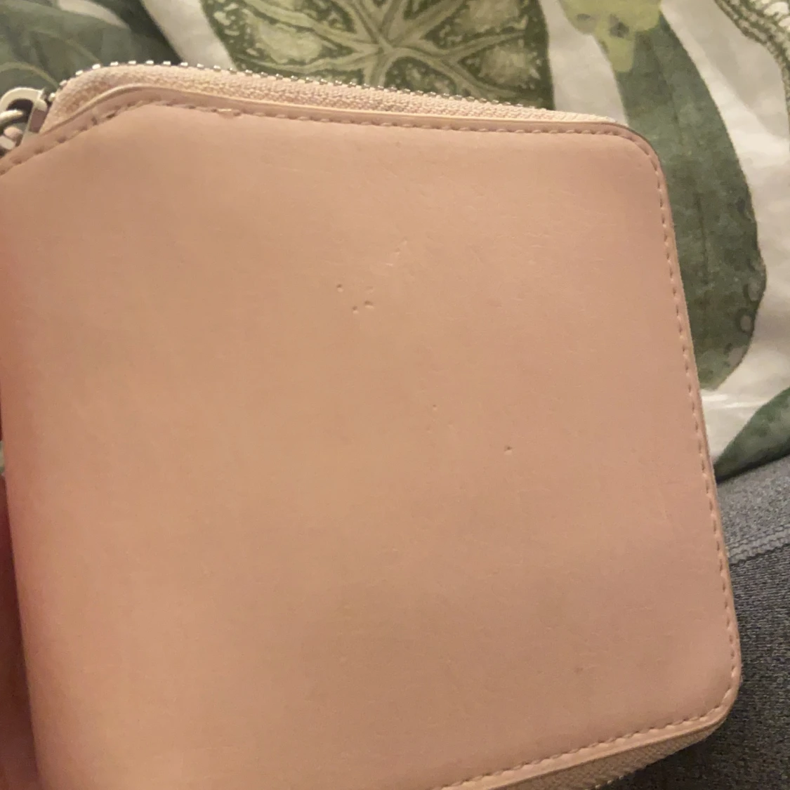 Säljer denna plånbok  - 90