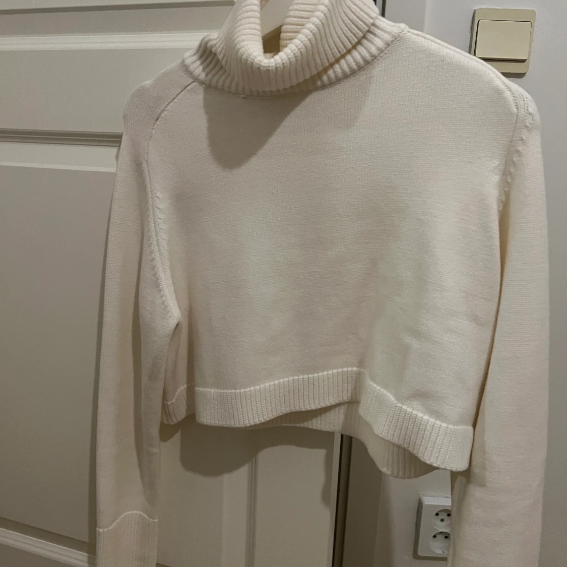 Stickad polo croppad - 90