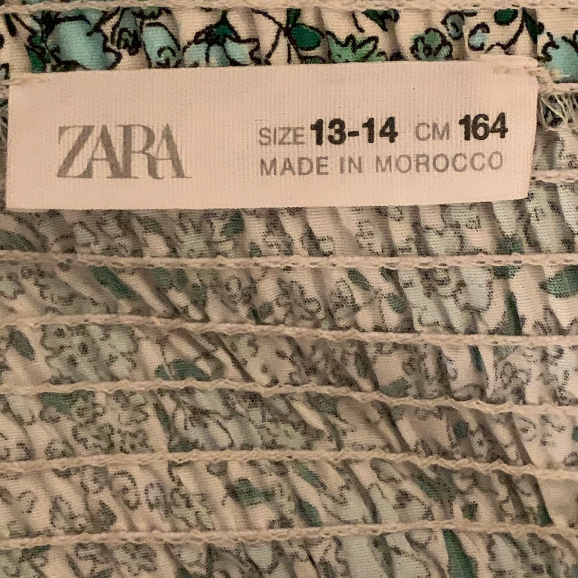 En grön och vit blommigt linne!! - 91