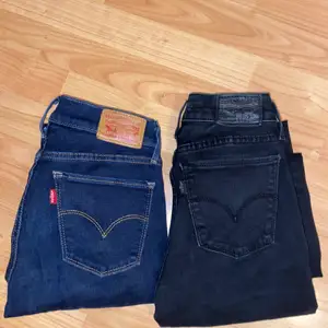 Mid/low waist  Modell: 710 superskinny  Xs  Båda för 500