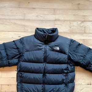 Tnf puffer - Tnf puffer size medium