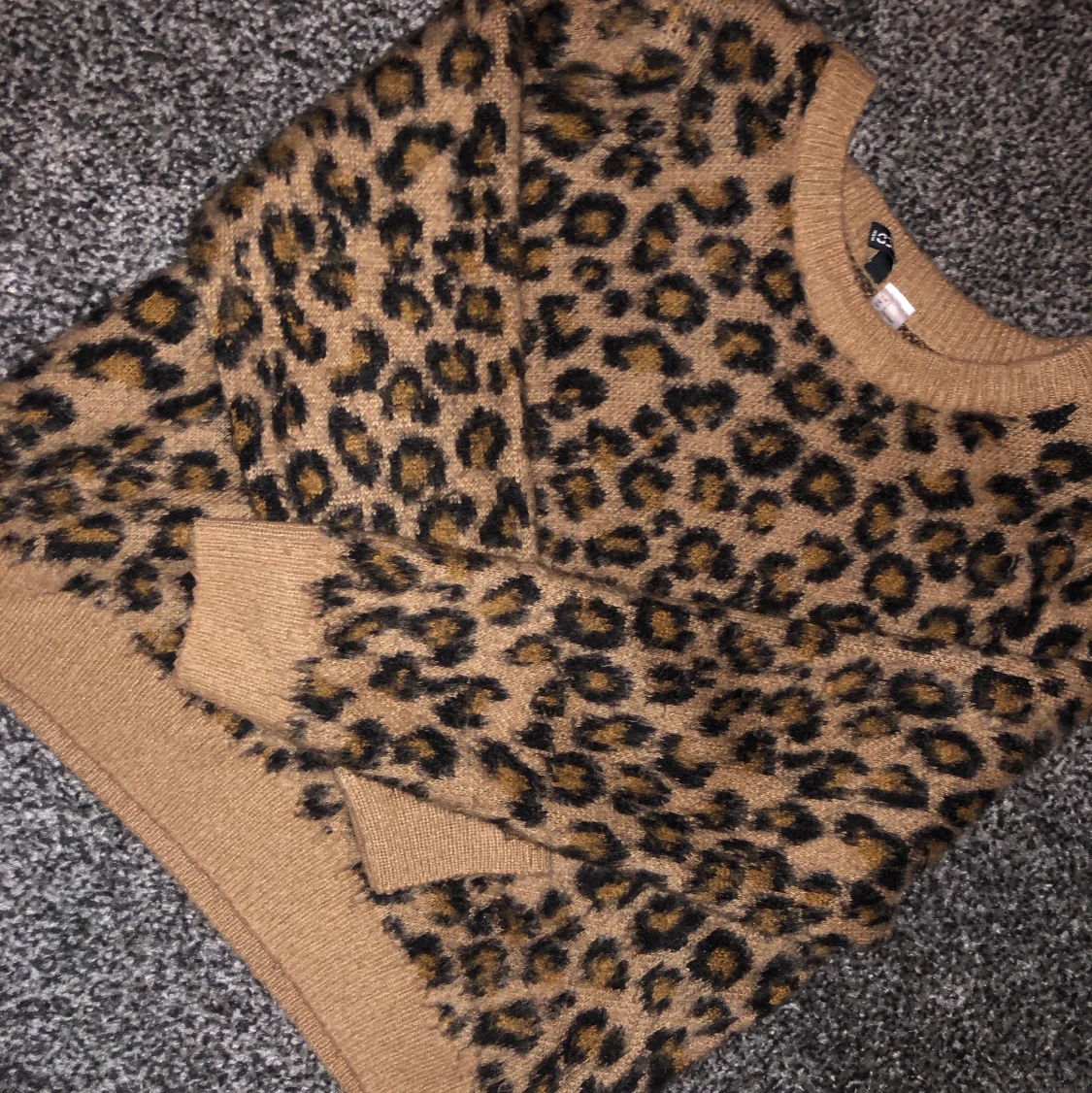 Leopard tröja  - 91