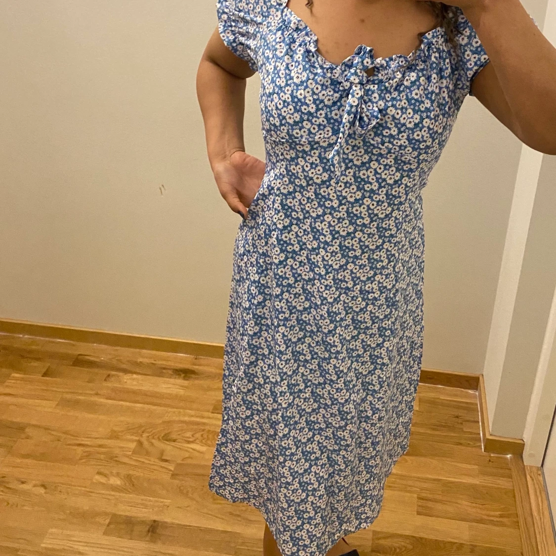 Helt ny klänning  - 90