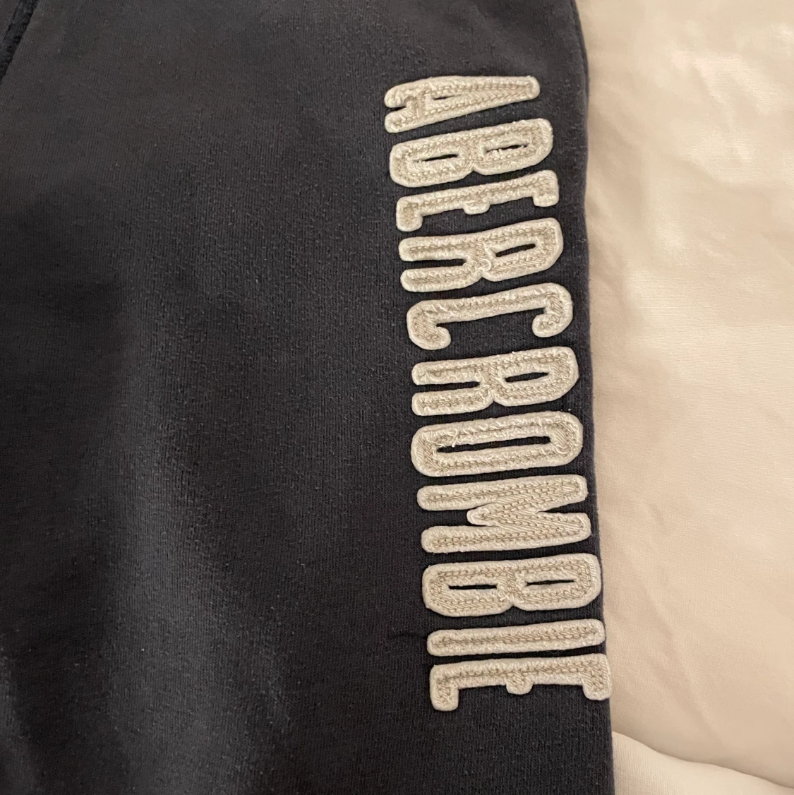 Abercrombie mjukisbyxor  - 90